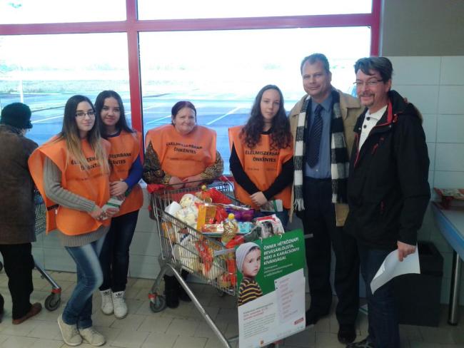 Élelmiszerbank adomány gyűjtés a Templárius Alapítvány segítségével