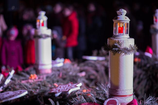 Adventi gyertyagyújtás és adományozás Gyomaendrődön