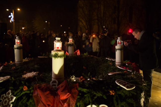 Adventi gyertyagyújtás és adományozás Gyomaendrődön