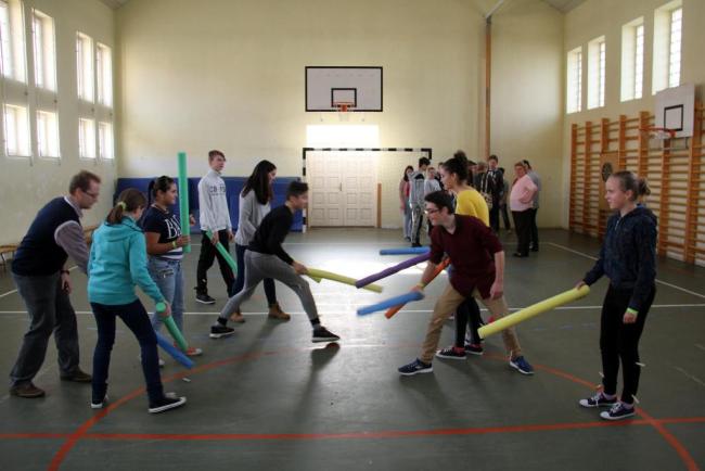 ERÉNYEK KARDJA - MEZŐTÚR