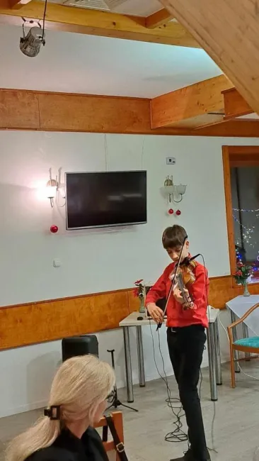 „KERESZTÉNY ADVENTI, KARÁCSONYI HAGYOMÁNYOK”