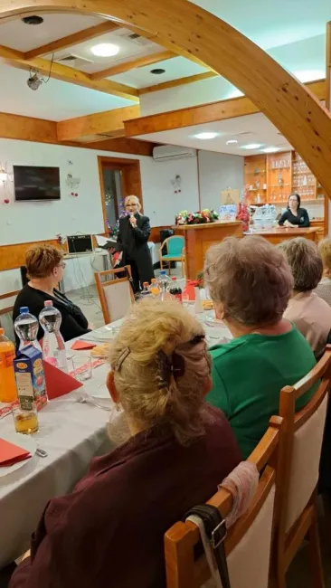 „KERESZTÉNY ADVENTI, KARÁCSONYI HAGYOMÁNYOK”