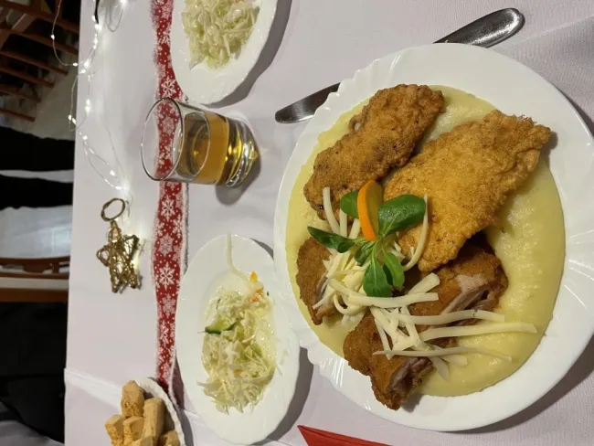 „KERESZTÉNY ADVENTI, KARÁCSONYI HAGYOMÁNYOK”